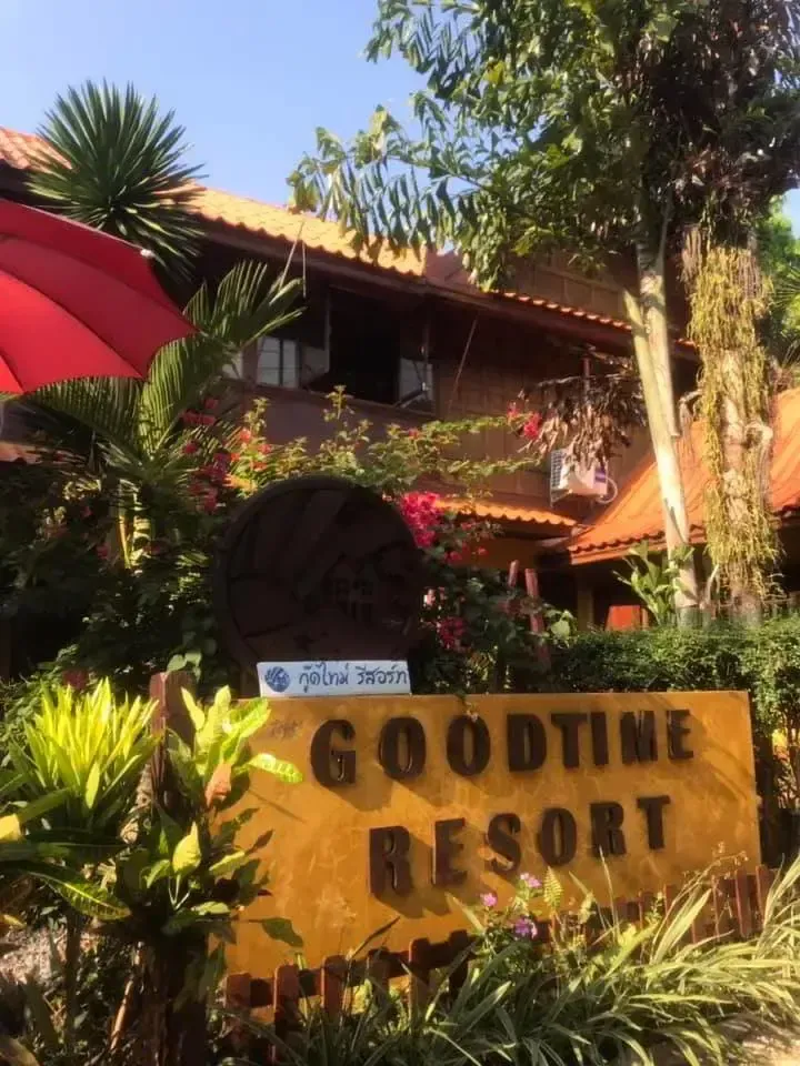 Good Time Sports Resort front view