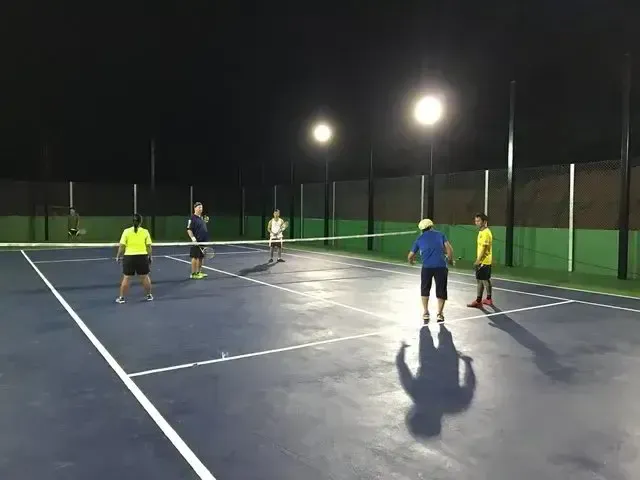 Tennis court on Koh Mak
